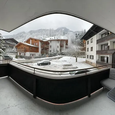 Nava Place Premium Alpine In - Private Sauna, Peaceful Location, Near Glacier & Wifi * Капрун