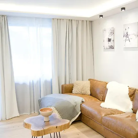 Apartmán Nava Place Premium Alpine In - Private Sauna, Peaceful Location, Near Glacier & Wifi *