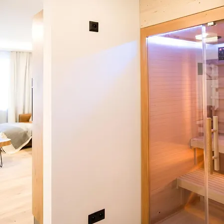 Nava Place Premium Alpine In - Private Sauna, Peaceful Location, Near Glacier & Wifi Appartement Kaprun