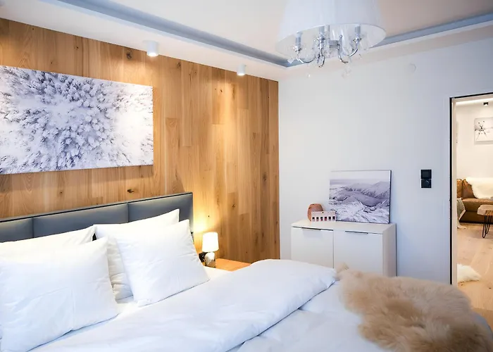 Апартаменты Nava Place Premium Alpine In - Private Sauna, Peaceful Location, Near Glacier & Wifi